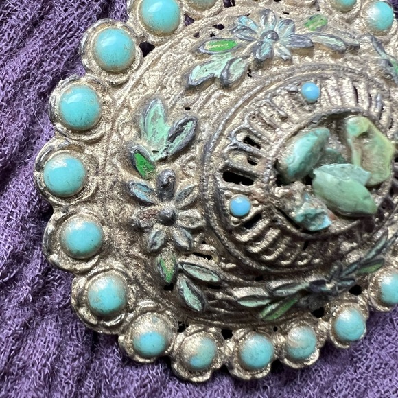 Vintage Turquoise Stone and Flower Florets Oval Brooch - Picture 3 of 5